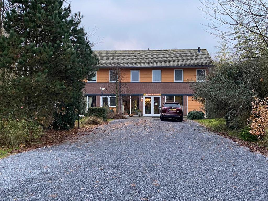 Huis Van Steen Лелистад Екстериор снимка