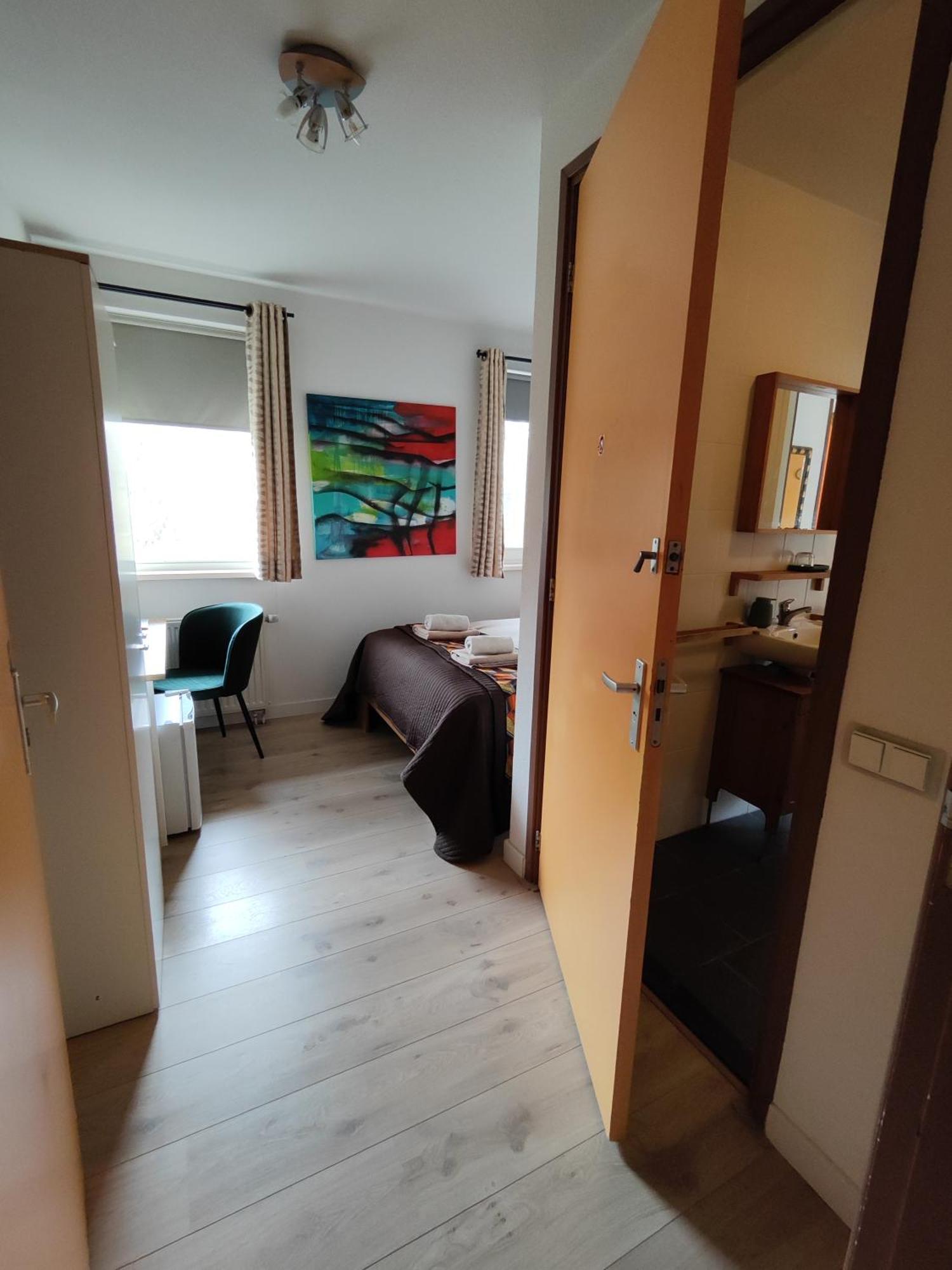 Huis Van Steen Лелистад Екстериор снимка