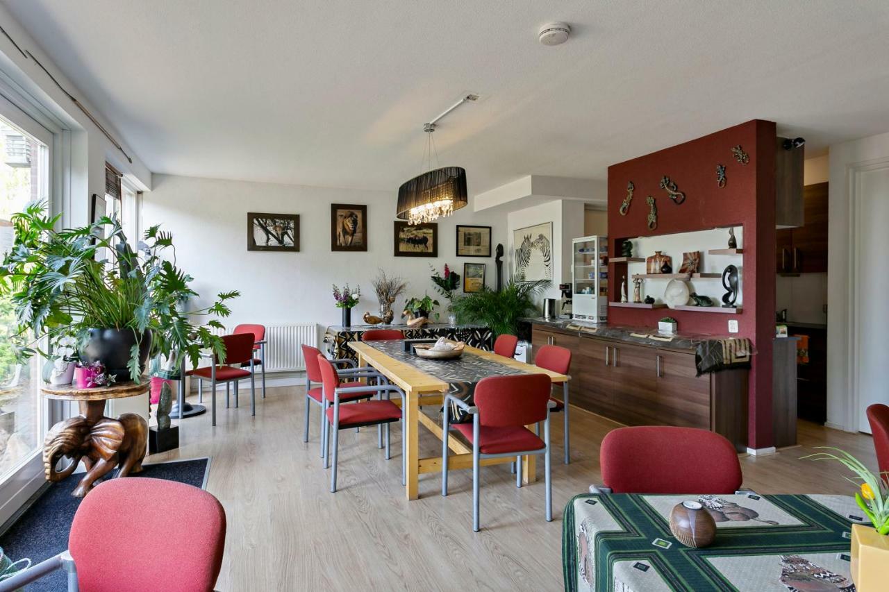 Huis Van Steen Лелистад Екстериор снимка