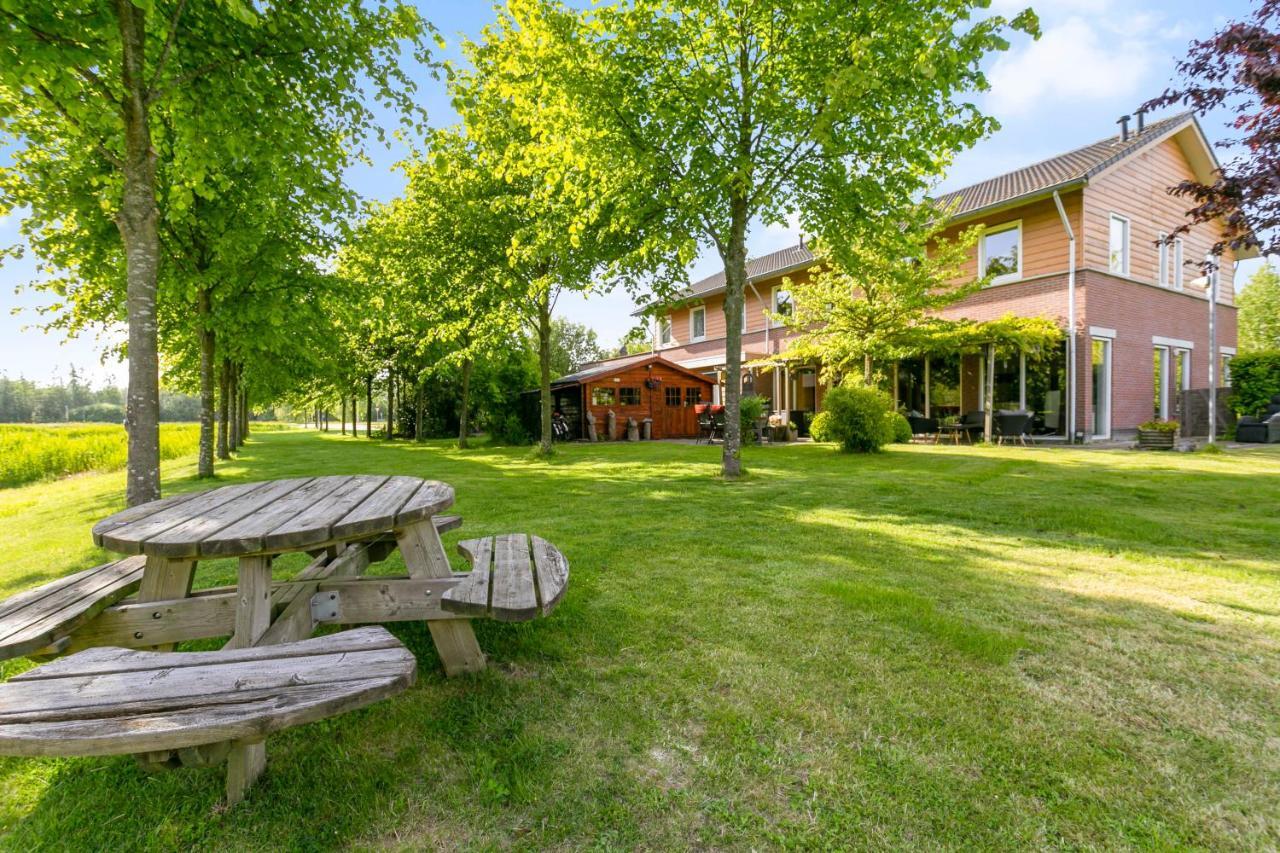 Huis Van Steen Лелистад Екстериор снимка